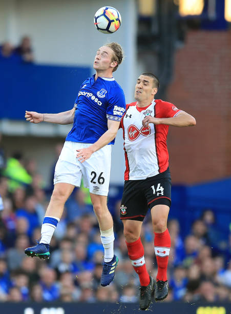 项针对年轻 项针对年轻